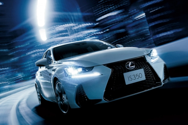 Lexus IS350 рестайлинг 2016, седан, 3 поколение (10.2016 - 08.2020)