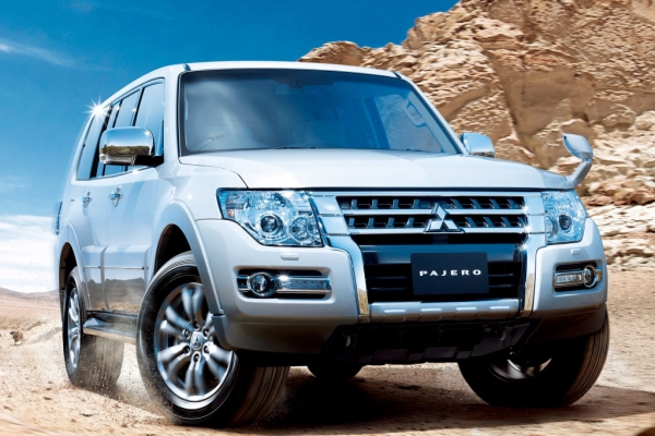 Mitsubishi Pajero 2-й рестайлинг 2014, джип/suv 5 дв., 4 поколение, V90 (07.2014 - 08.2019)