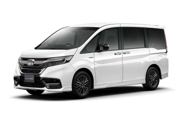 Honda Stepwgn рестайлинг 2017, минивэн, 5 поколение (09.2017 - 10.2021)
