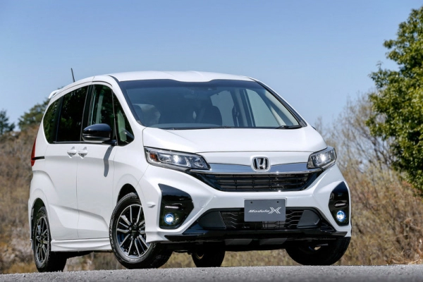 HONDA FREED ModuloX